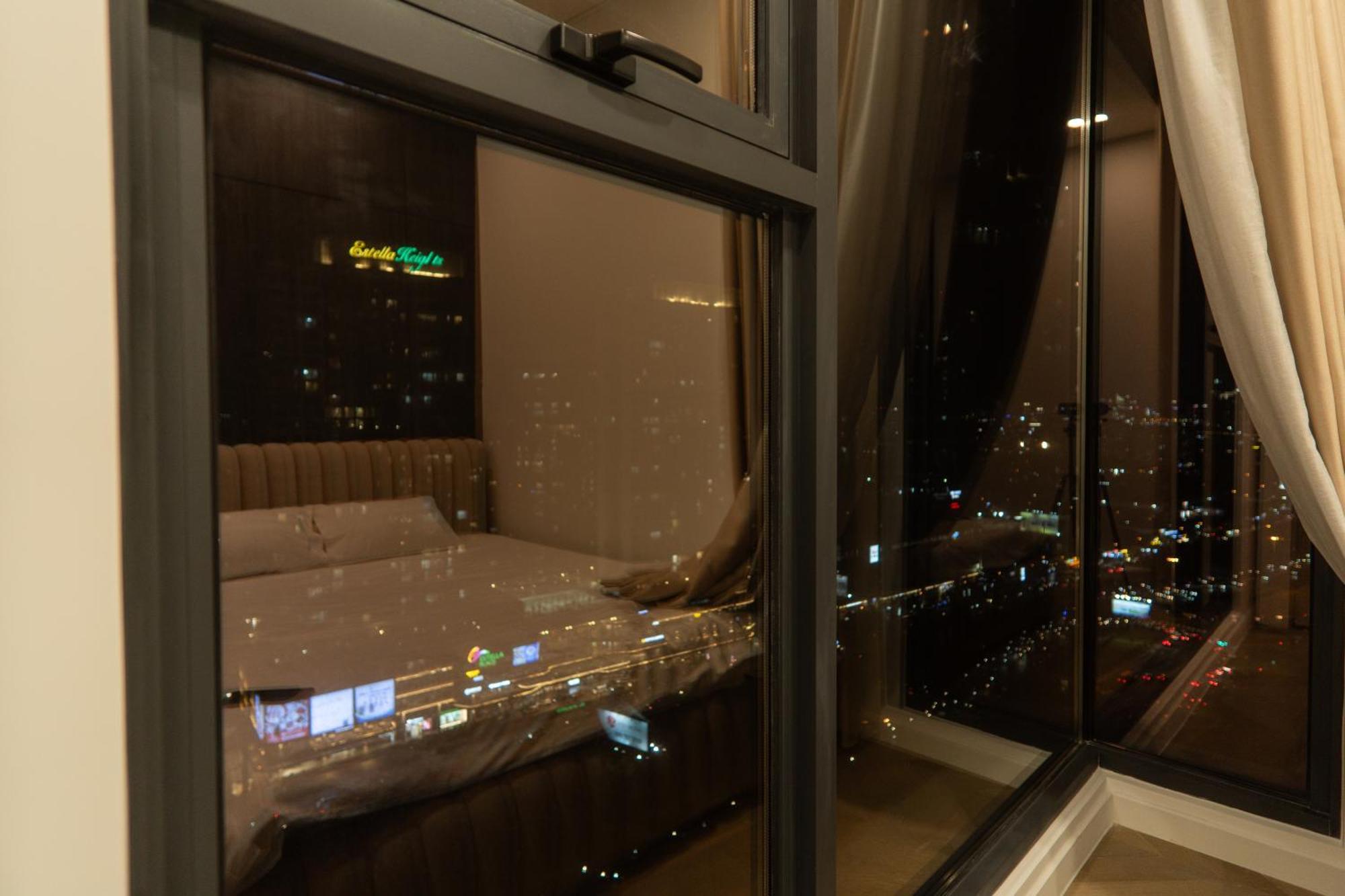 Luxury 2 Bedroom With View *